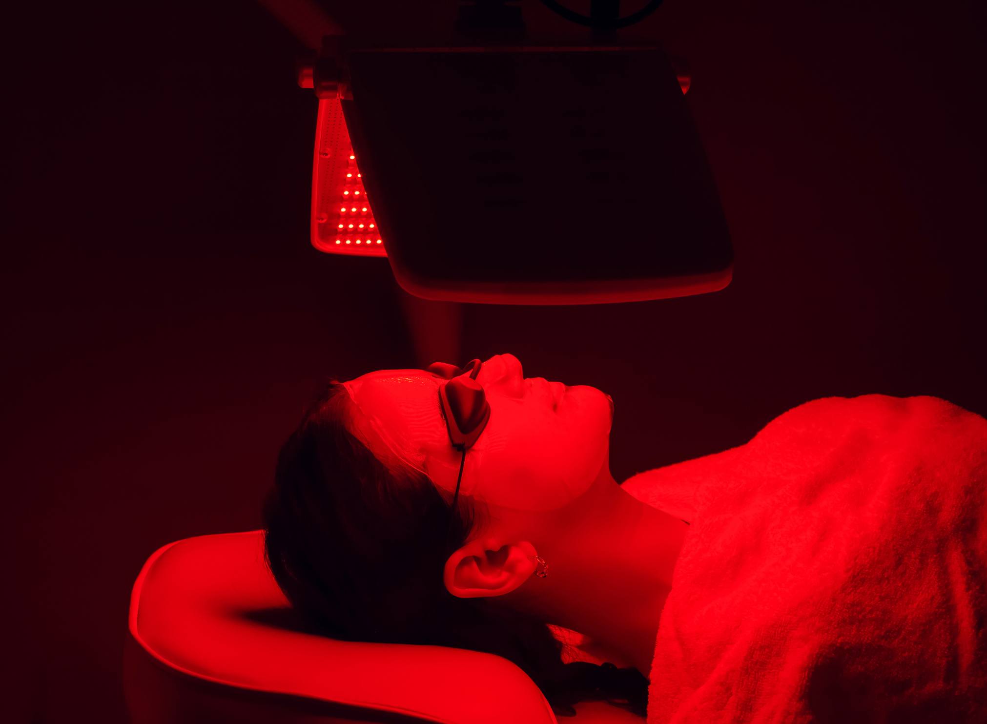 is-red-light-therapy-right-for-me-upstream-functional-medicine